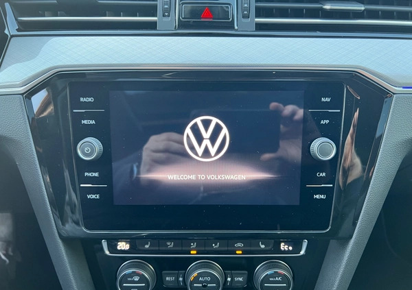 Volkswagen Passat cena 92500 przebieg: 65000, rok produkcji 2020 z Ciężkowice małe 781